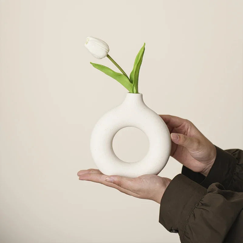 Donut-Shaped Resin Vase — Nordic Centerpiece