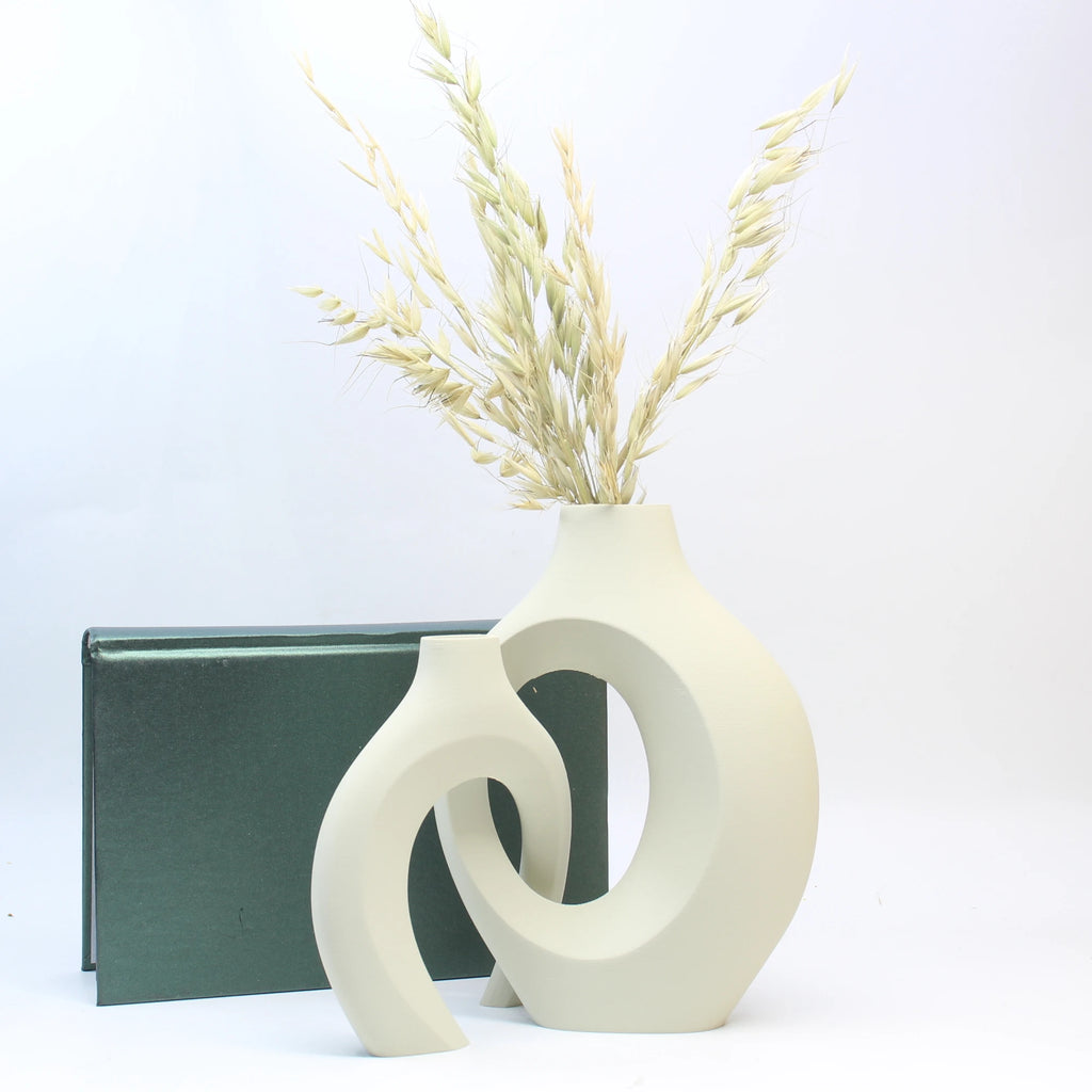 Hugging Silhouette Vase Set — Sculptural Pair