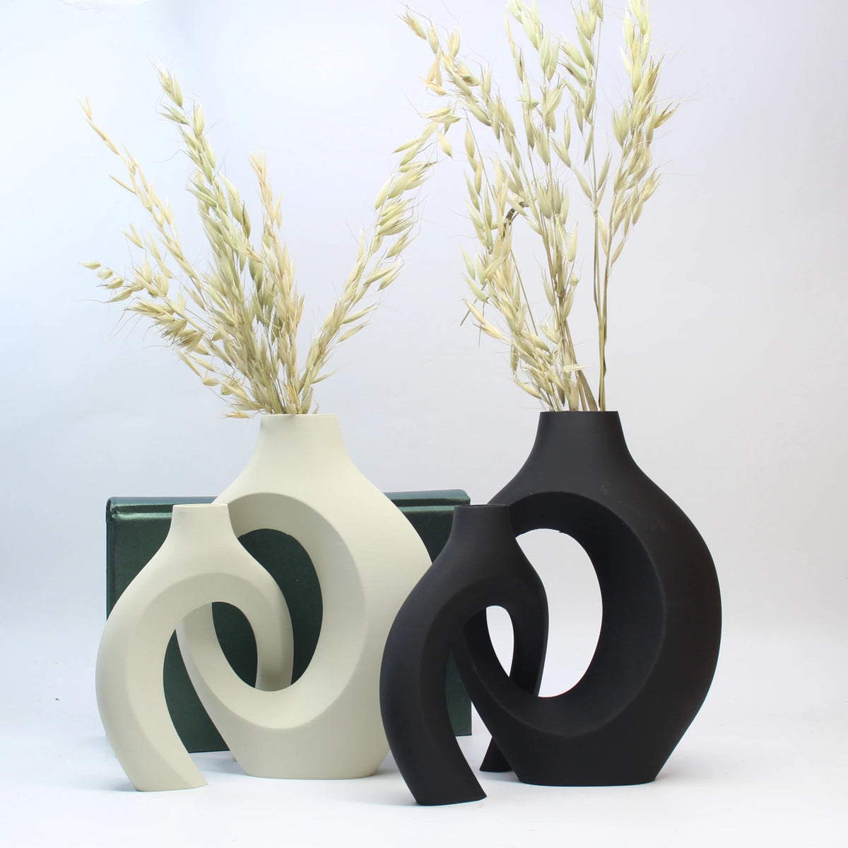 Hugging Silhouette Vase Set — Sculptural Pair