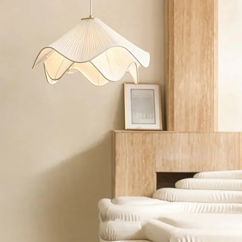French Cream Style Chandelier Living Room Lamp Main Lamp Bedroom Light Nordic Simple Warm Romantic Master Bedroom Straw Hat Lamp — close-up detail