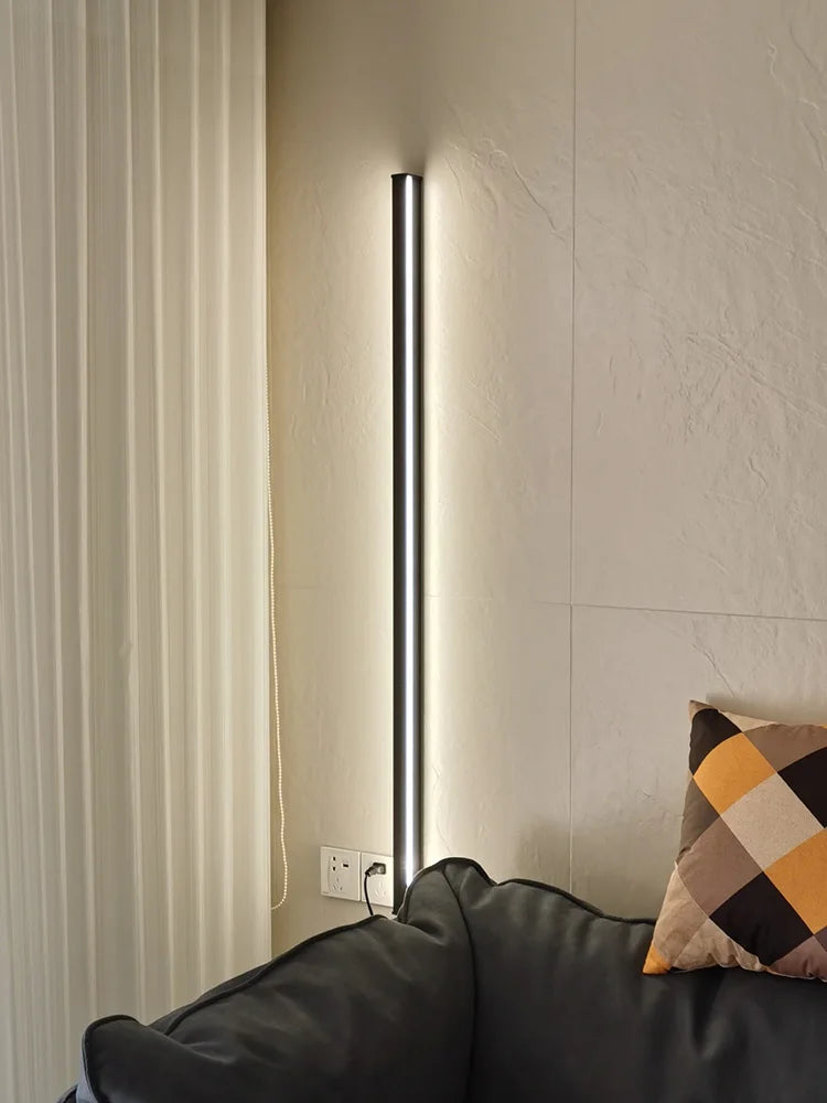 Architectural Linear Wall Light — Modern Living Room Sconce