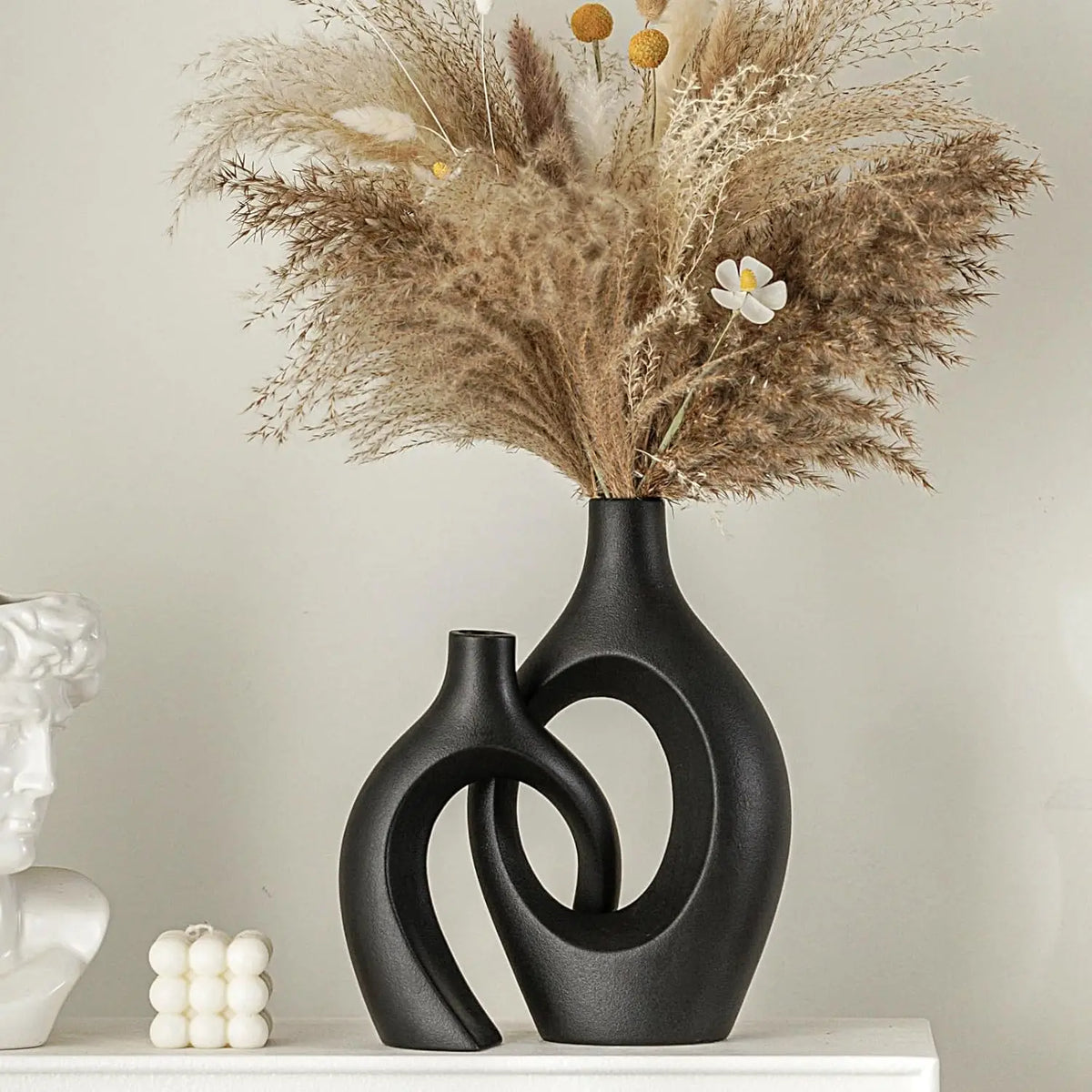 Faux-Ceramic Resin Vase Duo — Black & White