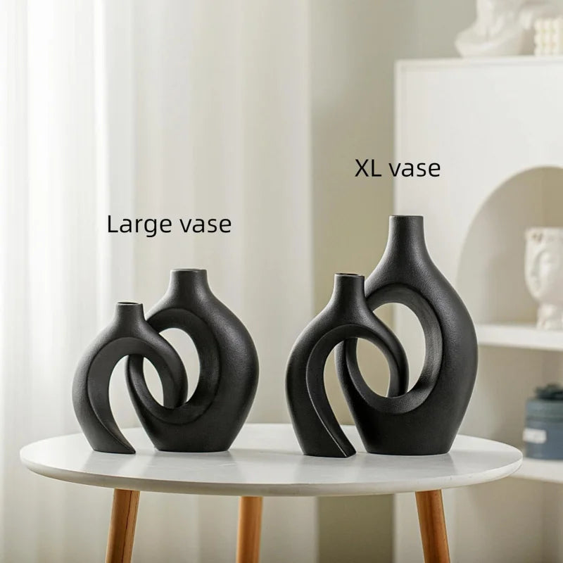 Faux-Ceramic Resin Vase Duo — Black & White