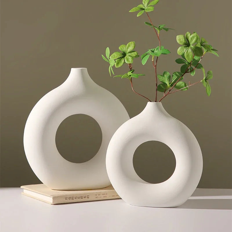 Donut-Shaped Resin Vase — Nordic Centerpiece