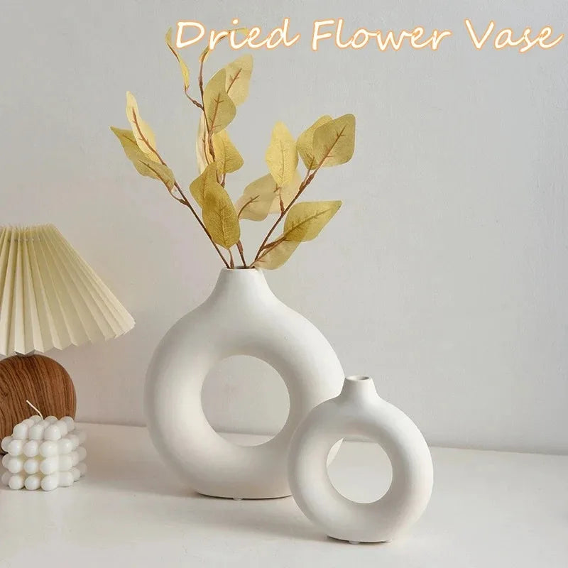 Donut-Shaped Resin Vase — Nordic Centerpiece