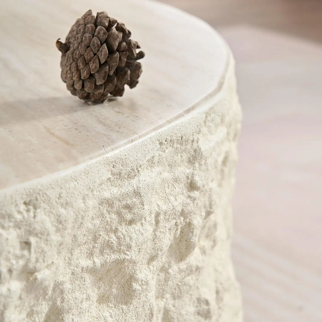 Round drum coffee table for apartment living rooms