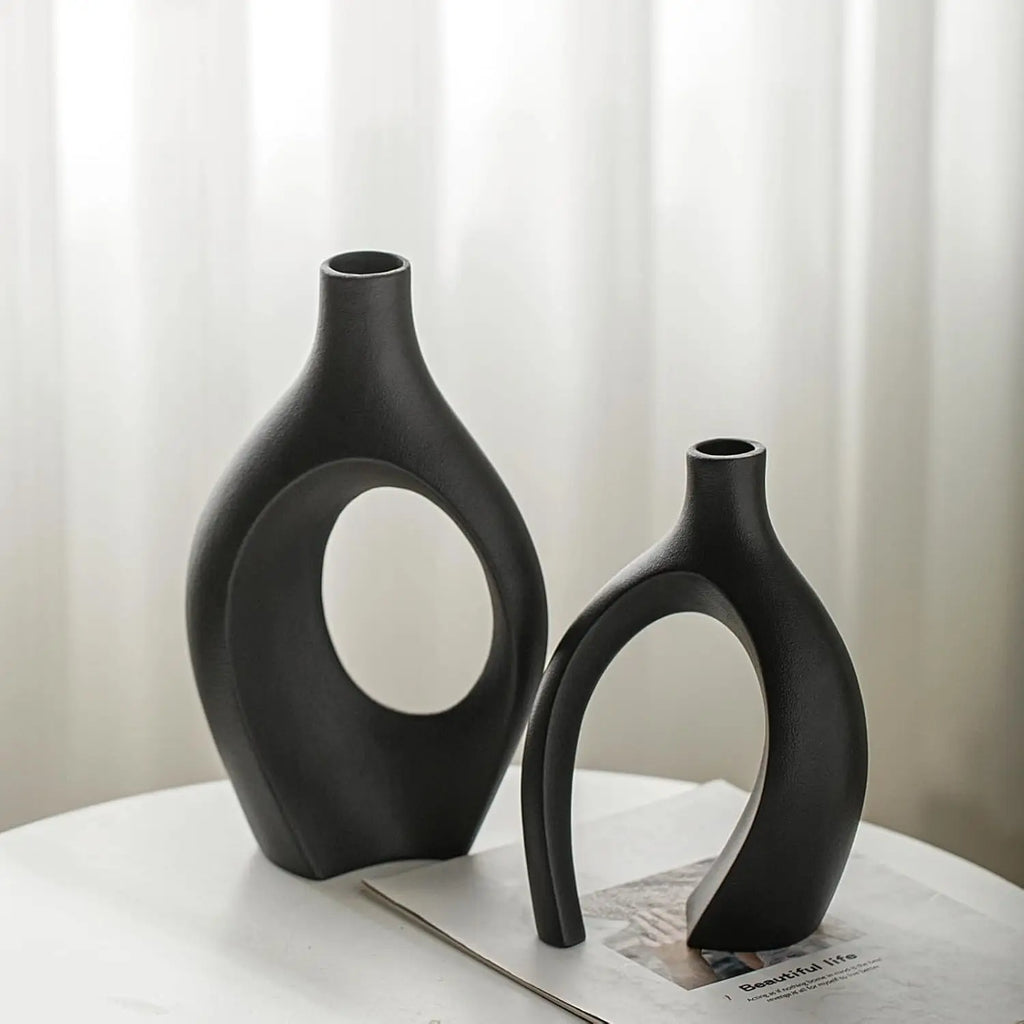 Faux-Ceramic Resin Vase Duo — Black & White